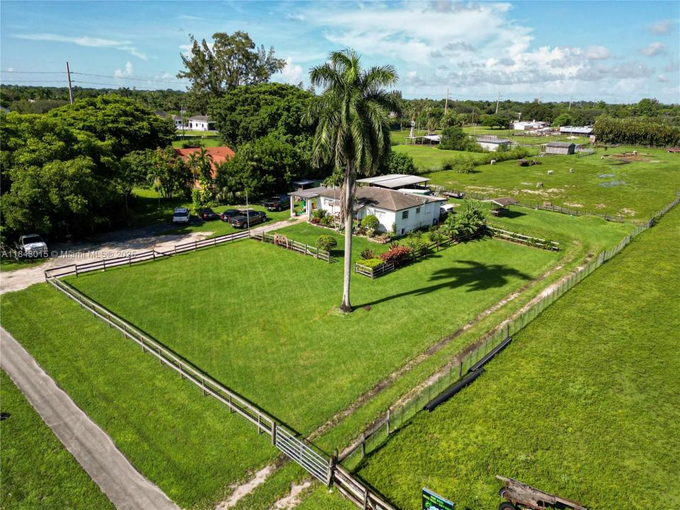 1921 SW 112th Ave, Davie, Floride 33325, États-Unis