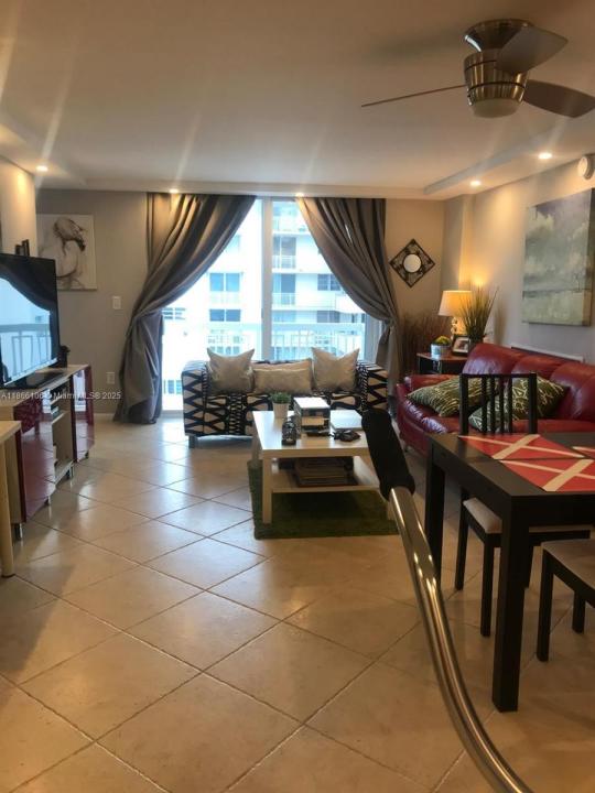 401 Ocean Dr 909, Miami Beach, Floride 33139, États-Unis