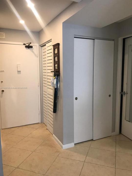 401 Ocean Dr 909, Miami Beach, Floride 33139, États-Unis