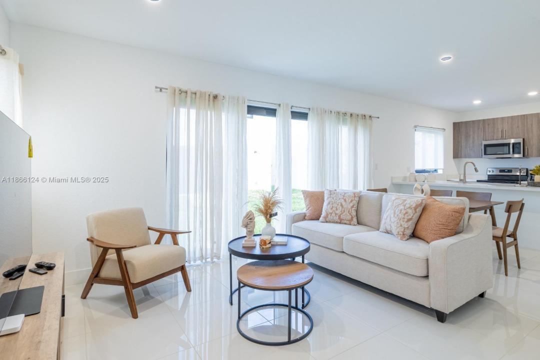 1184 NW 2nd Ln, Florida City, Florida 33034