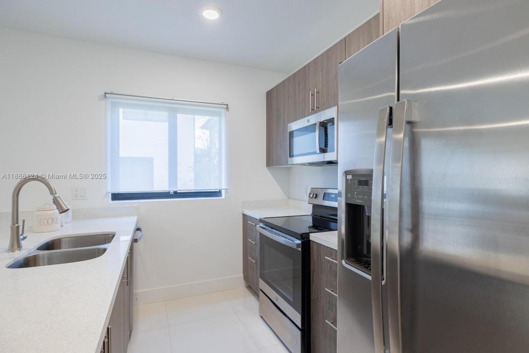 1184 NW 2nd Ln, Florida City, Florida 33034