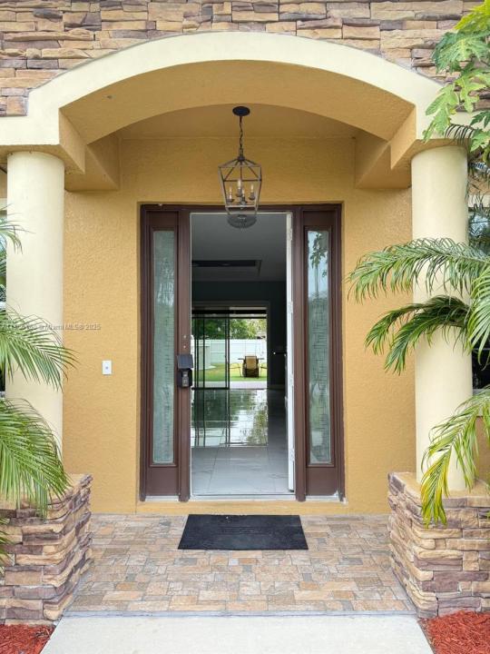 6215 NW West Deville Circle, Port St. Lucie, Florida 34986, Stati Uniti