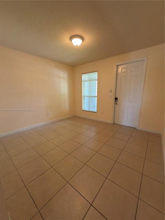 14728 SW 25th Ln 14728, Miami, Флорида 33185, Соединенные Штаты