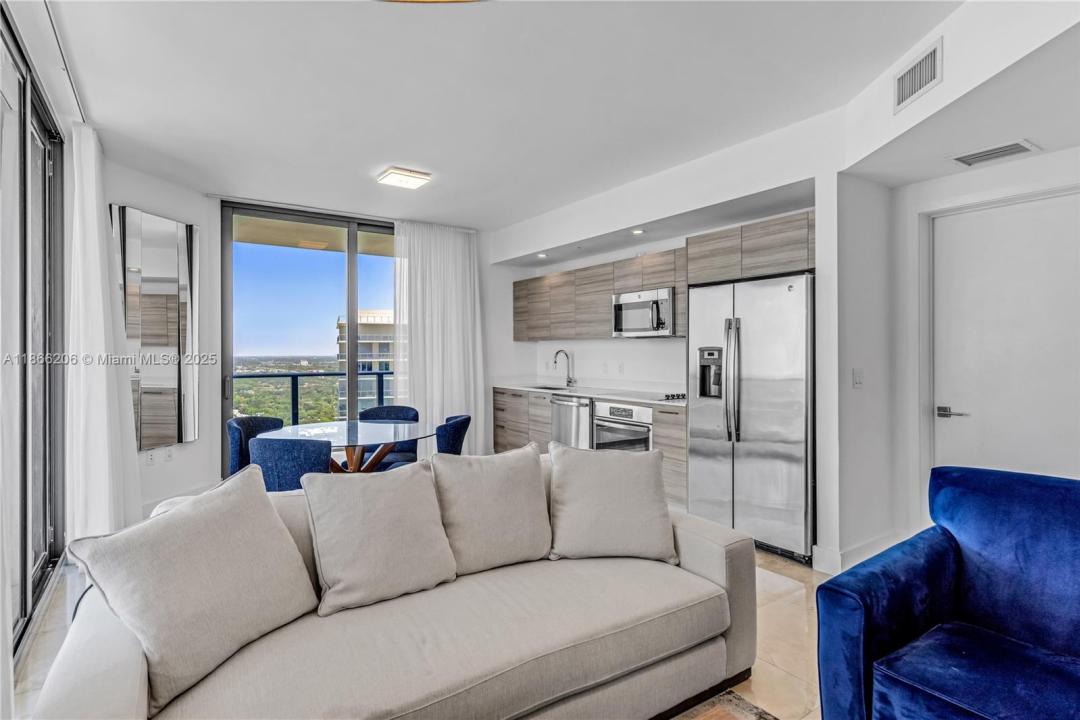 121 NE 34th St 3116, Miami, Florida 33137