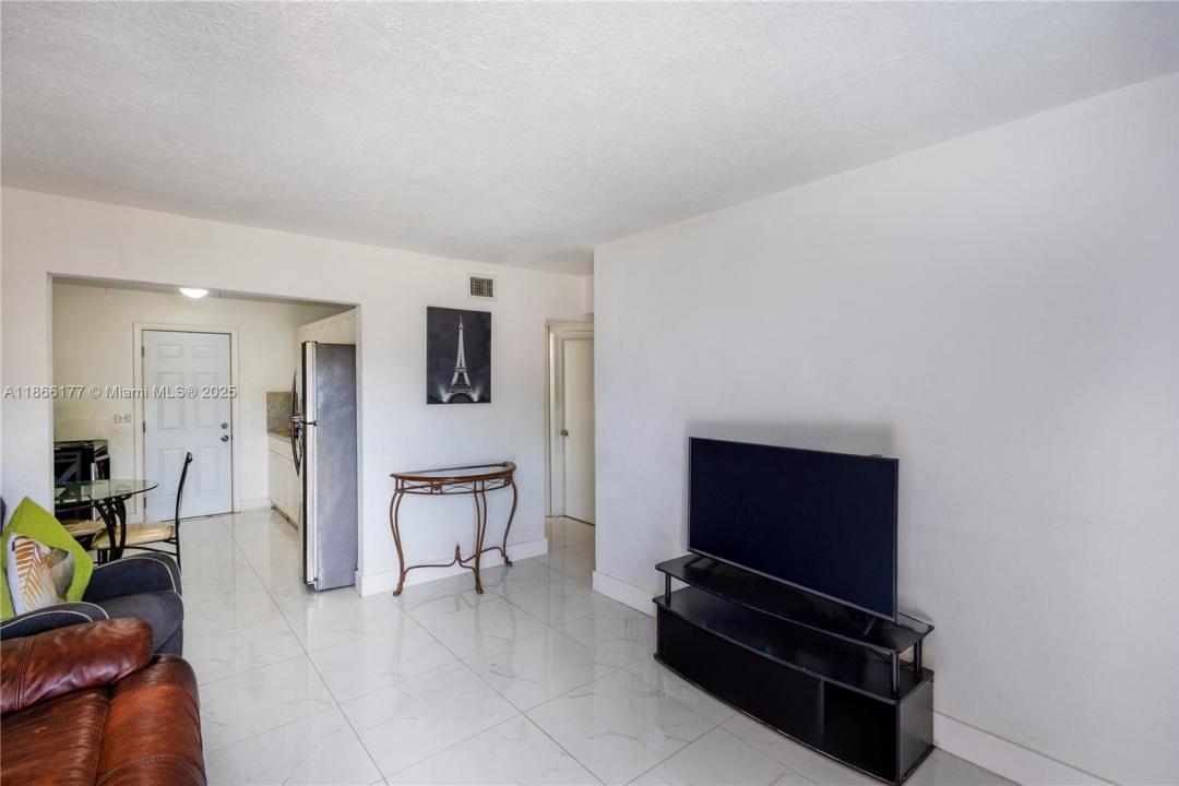 2651 NW 13th St 43, Miami, 佛羅里達州 33125, 美國