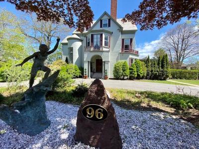 96 Rhode Island Avenue 6, Newport, RI 02840, USA
