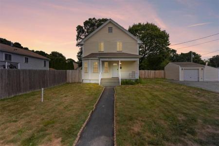 3529 W Shore Road, Warwick, RI 02886, USA