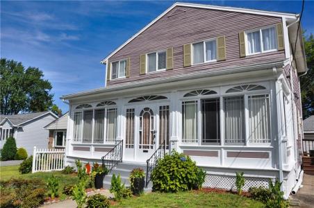 21 Madison Street, Warwick, RI 02888, USA