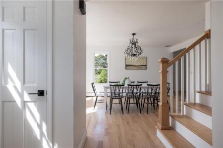 4 Meggan Court, West Warwick, Rhode Island 02893, Estados Unidos