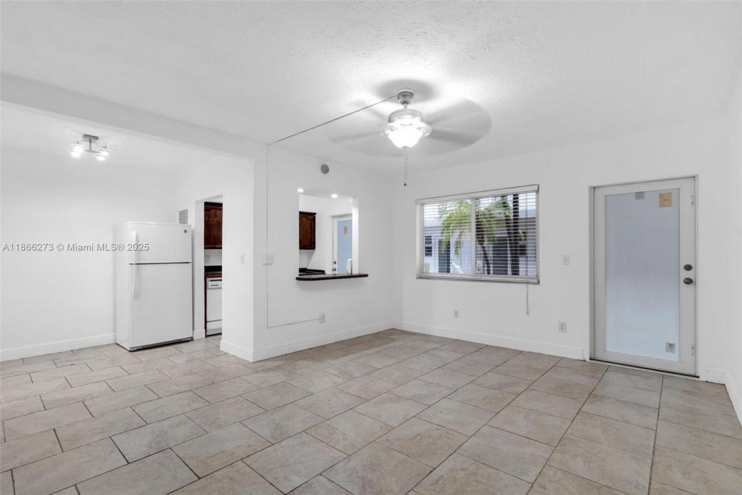 7424 Byron Ave 2B, Miami Beach, Florida 33141