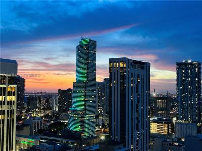 50 Biscayne Blvd 3405, Miami, Florida 33132, USA