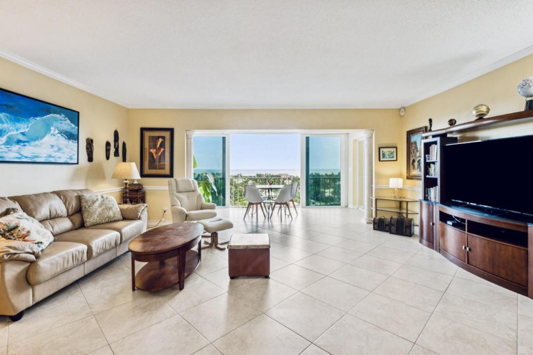 555 SE 6th Avenue 11d, Barrton Apts, Delray Beach, 佛羅里達州 33483, 美國
