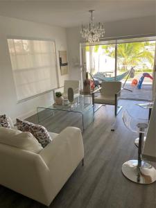13388 NW 7th St, Plantation, Florida 33325