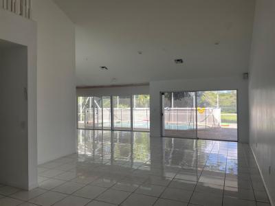 5317 NW 67th Ave, Lauderhill, Florida 33319