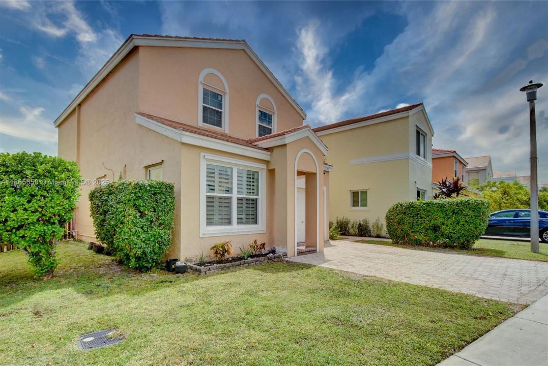 6194 Buena Vista Dr 6194, Margate, Florida 33063, USA