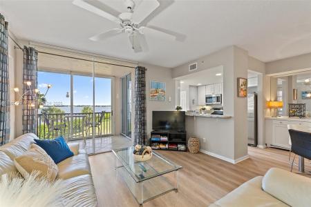 5700 NE Island Cove Way 4206, Hutchinson Island, Florida 34996, USA