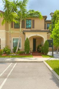 3386 W 106th Ter, Hialeah, Florida 33018, USA
