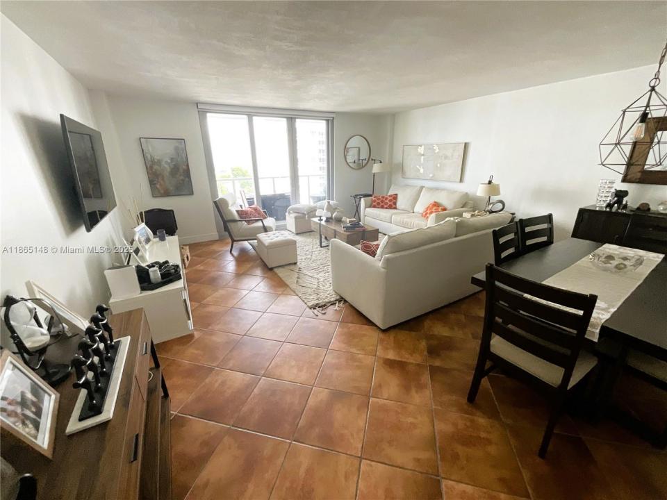 5701 Collins Ave 1201, Miami Beach, Флорида 33140, Соединенные Штаты