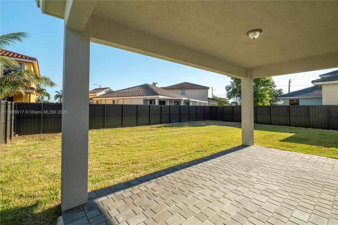 14425 SW 13th Ter 14425, Miami, Florida 33184, HOA KỲ