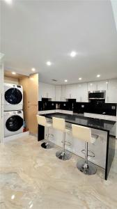 620 Briarwood Cir, Hollywood, Florida 33024, USA
