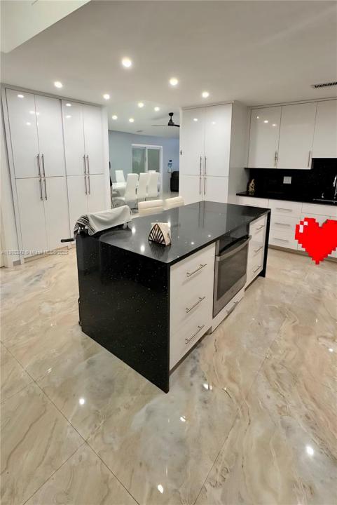 620 Briarwood Cir, Hollywood, Florida 33024