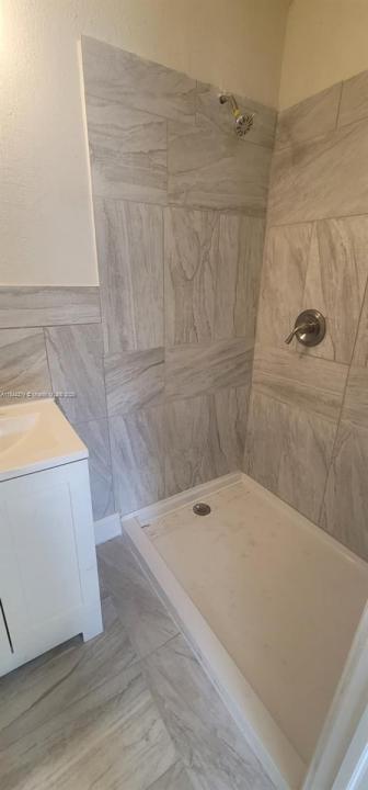 18250 NW 23rd Ave, Miami Gardens, Florida 33056