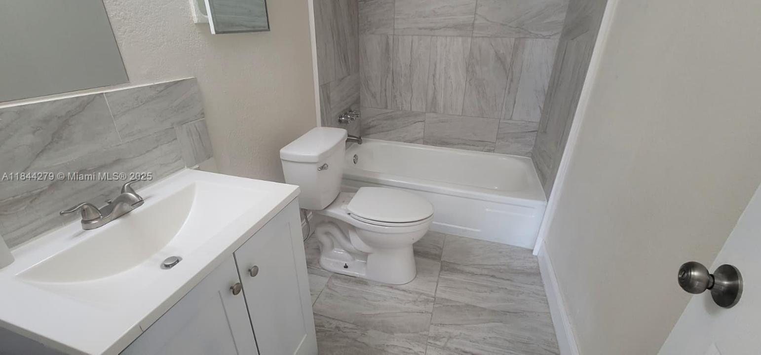 18250 NW 23rd Ave, Miami Gardens, Florida 33056