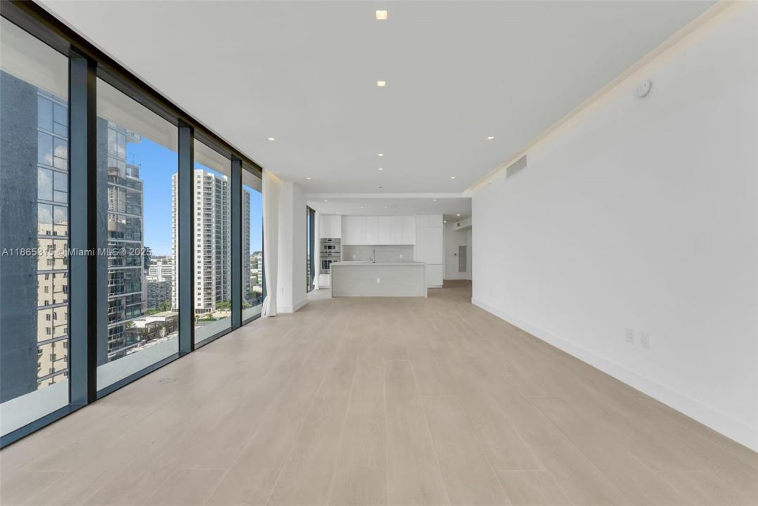 700 NE 24th st 1207, Miami, فلوريدا 33137, الولايات المتحدة