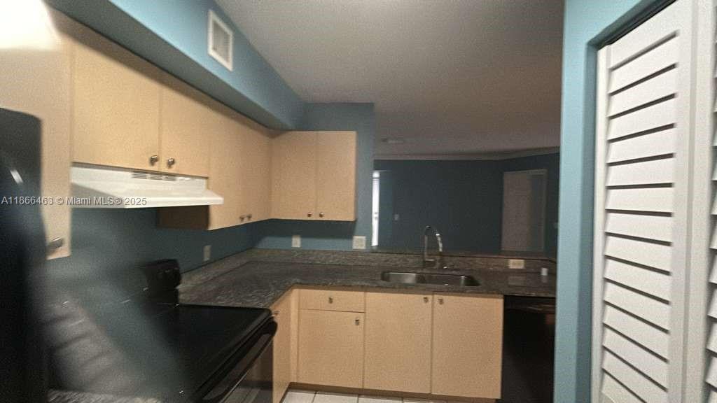2427 Centergate Dr 205, Miramar, Florida 33025, Stati Uniti