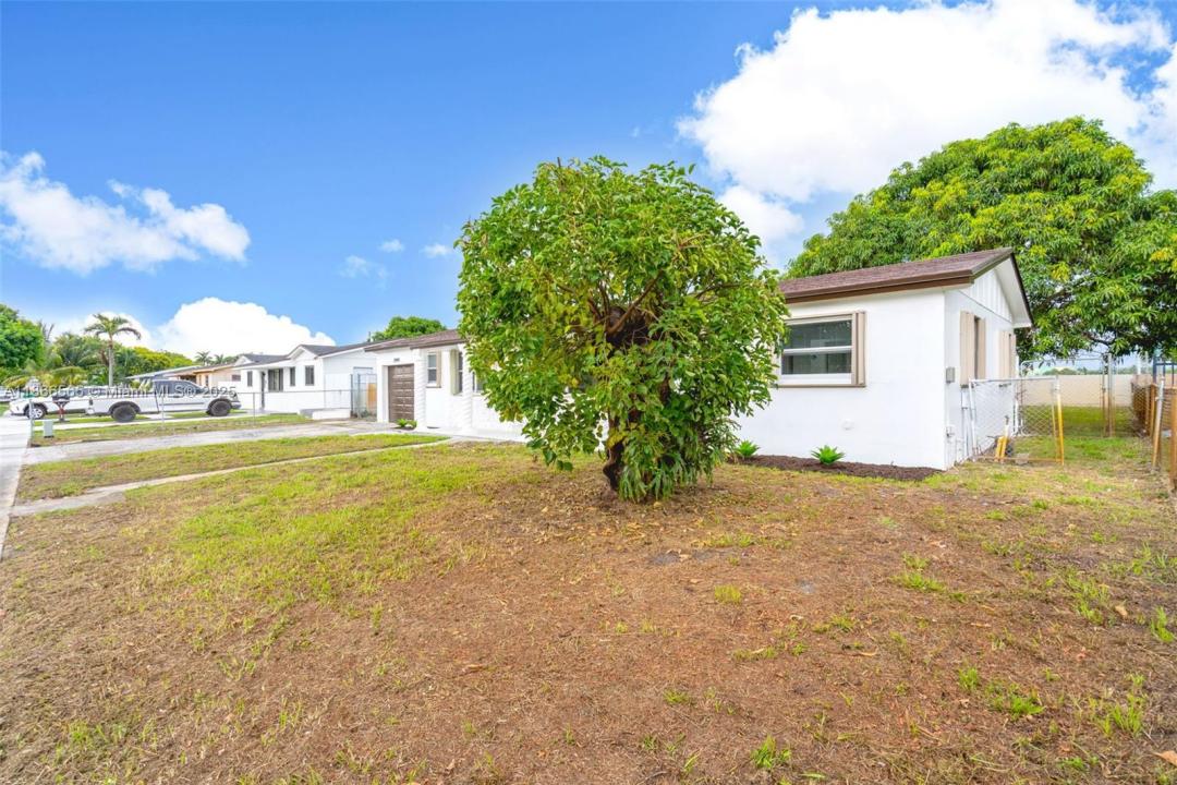 20901 NW 27th Ct, Miami Gardens, Florida 33056