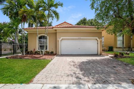1695 NE 37th Pl, Homestead, Florida 33033, USA