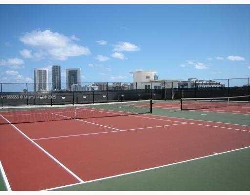 1755 E Hallandale Beach Blvd 1005E, Hallandale Beach, Florida 33009, Stati Uniti