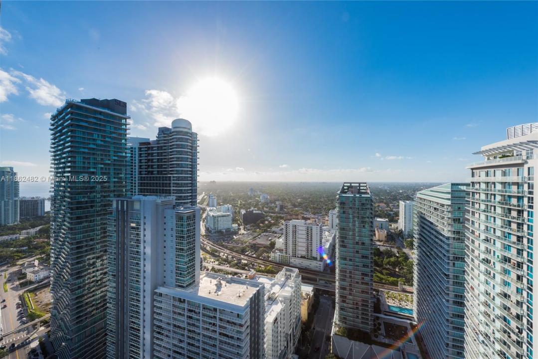 1080 Brickell Ave 4105, Miami, Флорида 33131, Соединенные Штаты