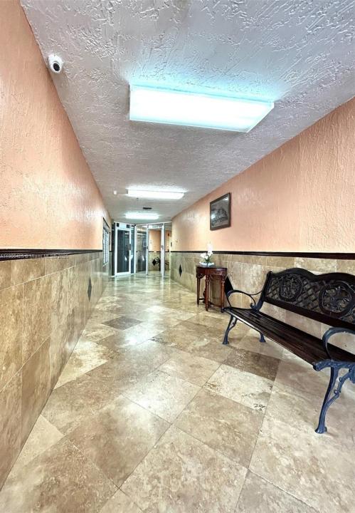 199 SW 12th Ave 410A, Miami, Florida 33130, USA