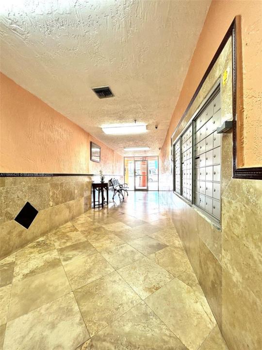 199 SW 12th Ave 410A, Miami, Florida 33130, USA