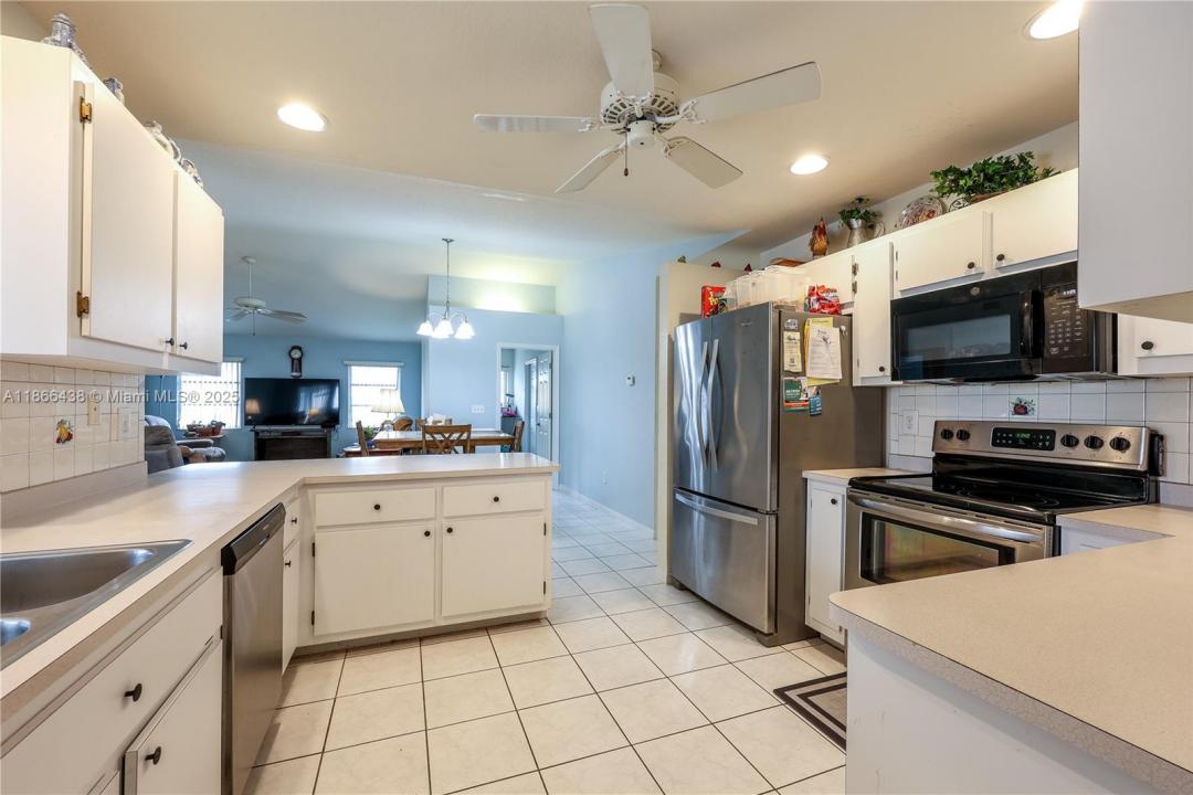 1403 SE 8th Pl, Cape Coral, فلوريدا 33990, الولايات المتحدة