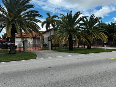 12365 NW 6th St, Miami, Florida 33182, USA