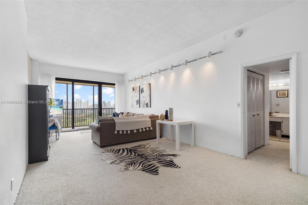 20301 W Country Club Dr PH-28, Aventura, Florida 33180, Estados Unidos