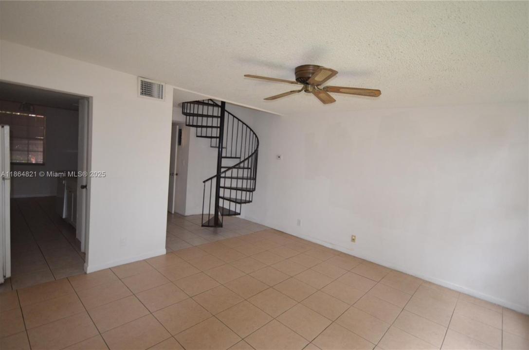 680 Tennis Club Dr 107, Fort Lauderdale, Florida 33311