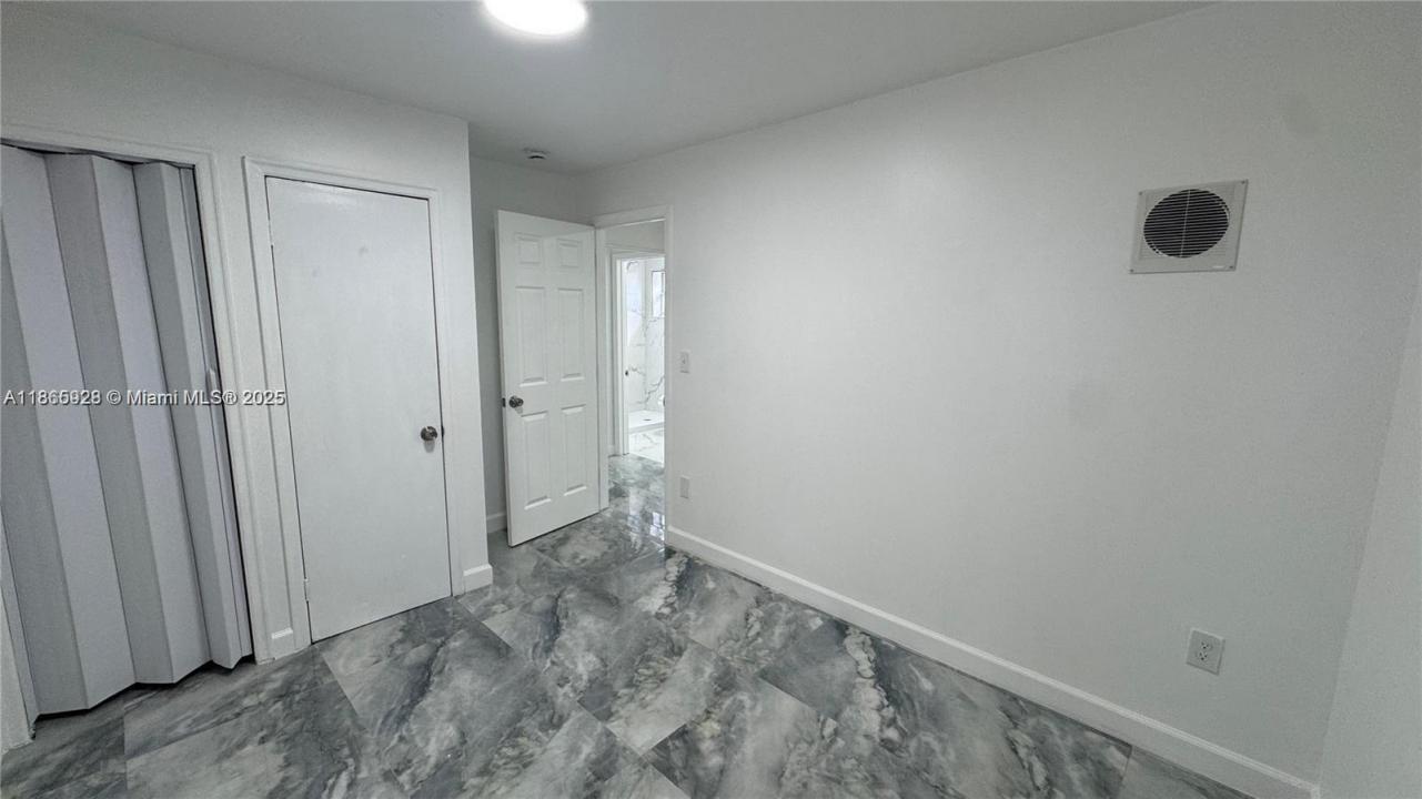 2731 NW 100th St C, Miami, Florida 33147, Estados Unidos