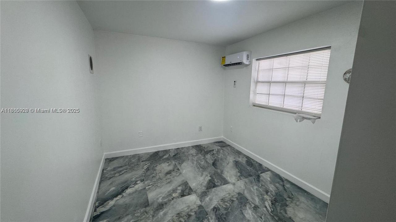 2731 NW 100th St C, Miami, Florida 33147, Estados Unidos