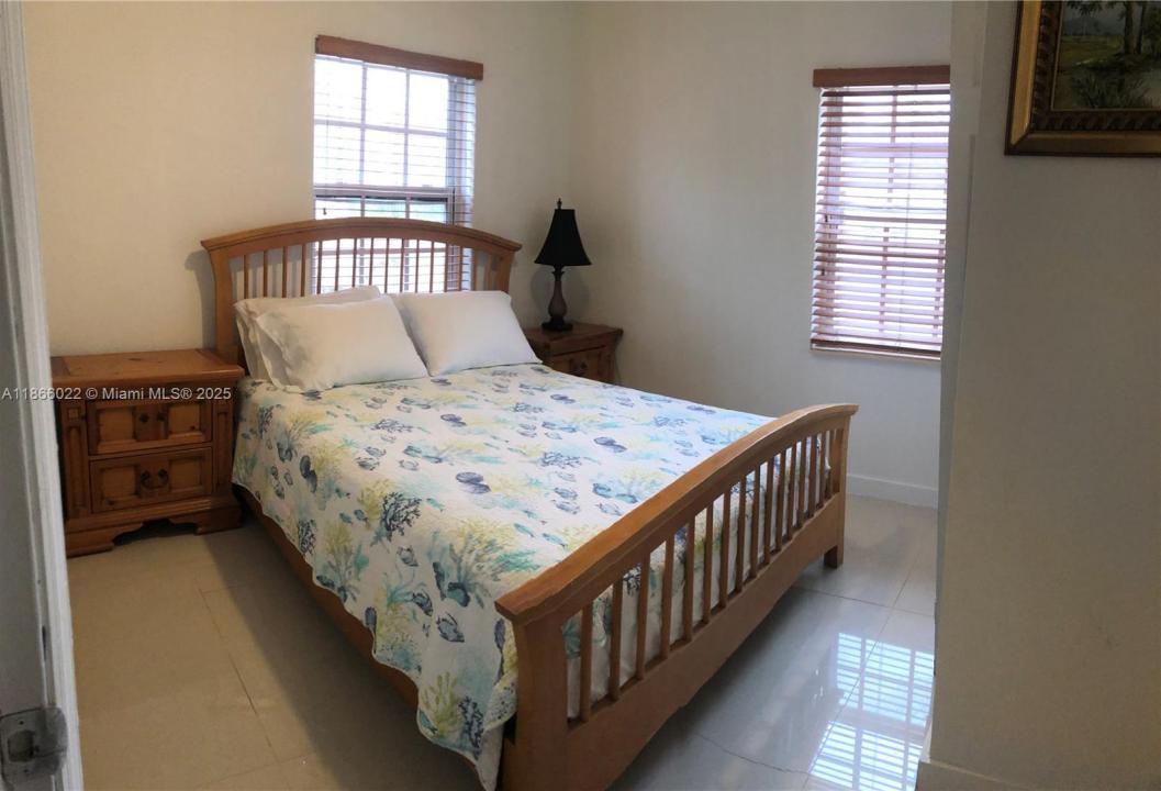 625 East Dr 625, Miami Springs, Floryda 33166, USA