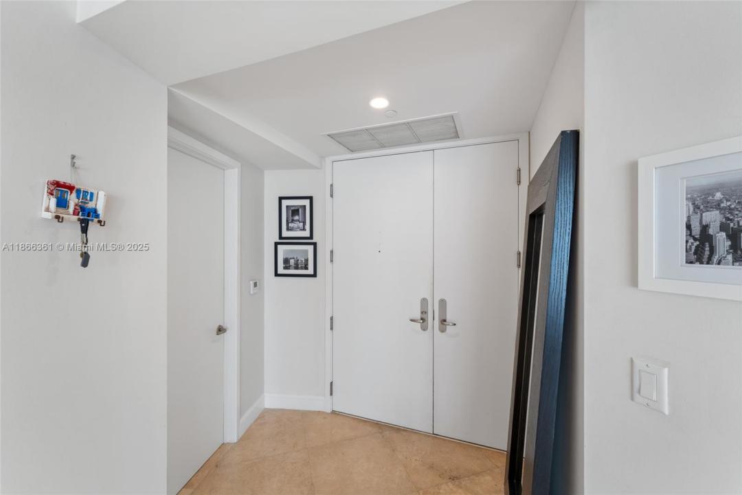 901 Brickell Key Blvd 2801, Miami, Floride 33131, États-Unis