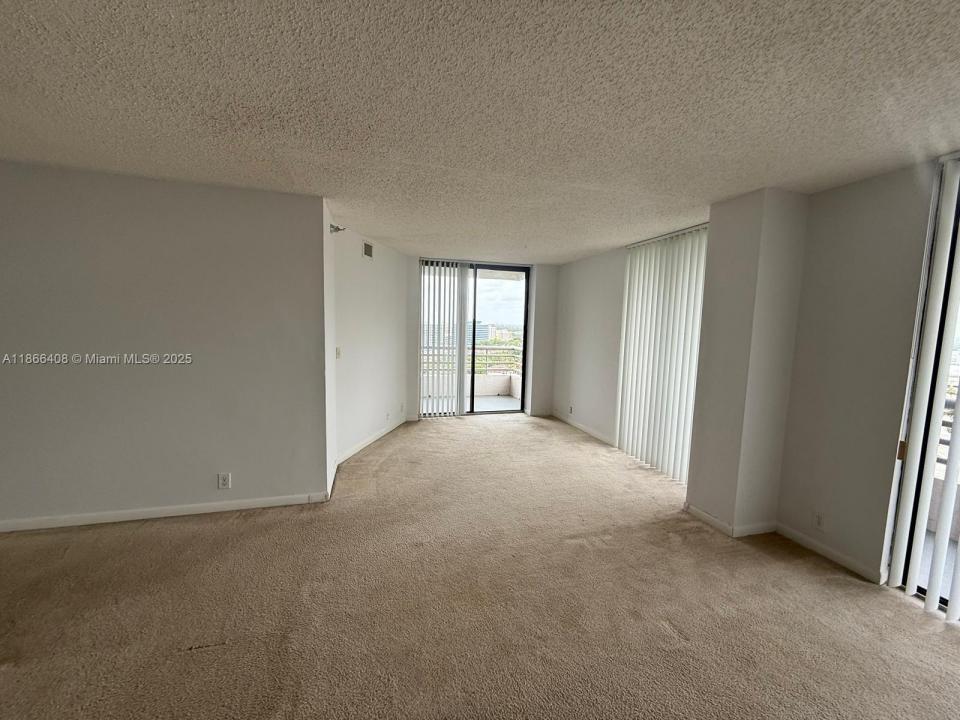 3300 NE 191st St 1801, Aventura, Florida 33180, Stati Uniti