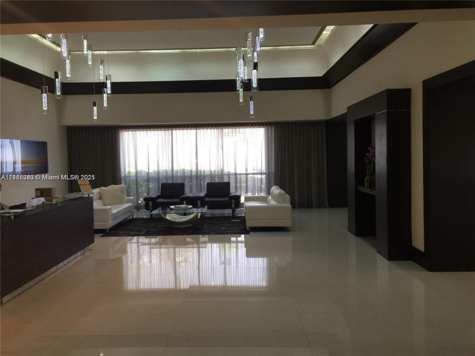 16485 Collins Ave 538, Sunny Isles Beach, Floryda 33160, USA
