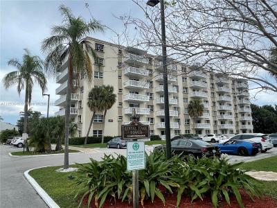 1831 NE 38th St 403, Oakland Park, Florida 33308, USA
