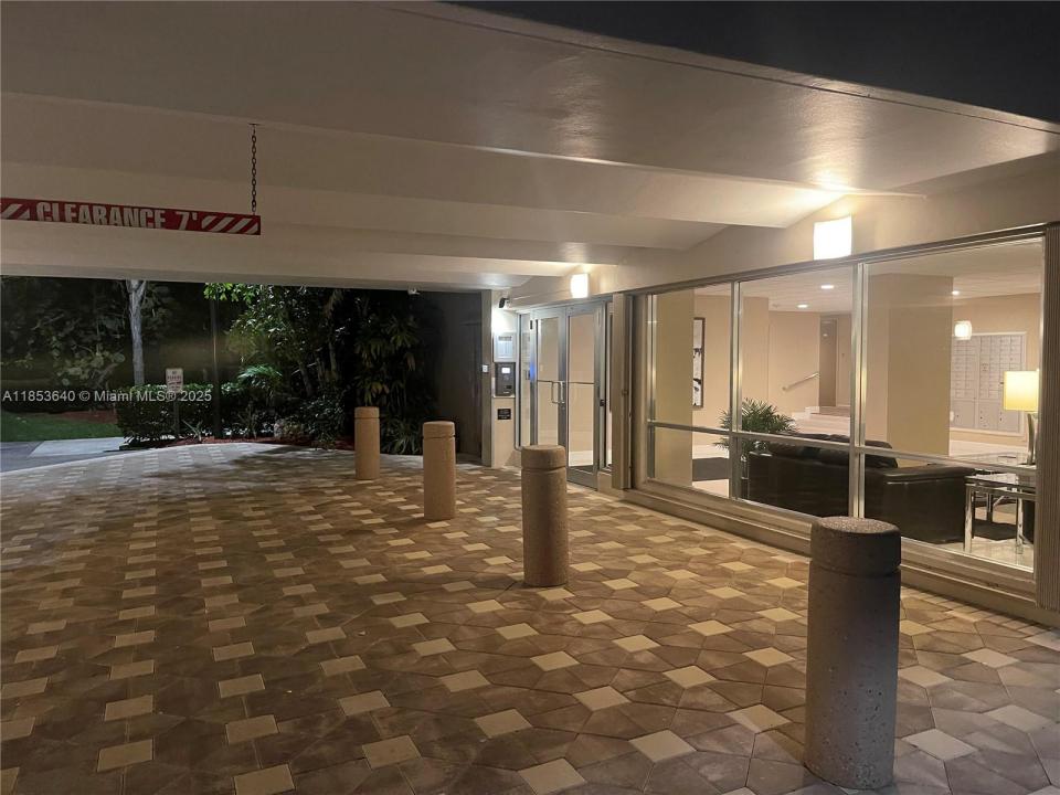 1831 NE 38th St 403, Oakland Park, Flórida 33308, Estados Unidos