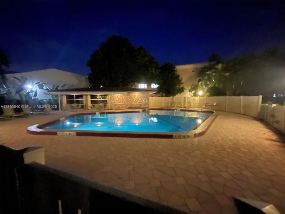 1831 NE 38th St 403, Oakland Park, Flórida 33308, Estados Unidos