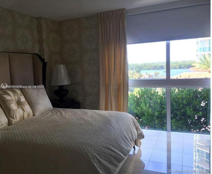 200 Sunny Isles Blvd 2-704, Sunny Isles Beach, フロリダ 33160, アメリカ合衆国