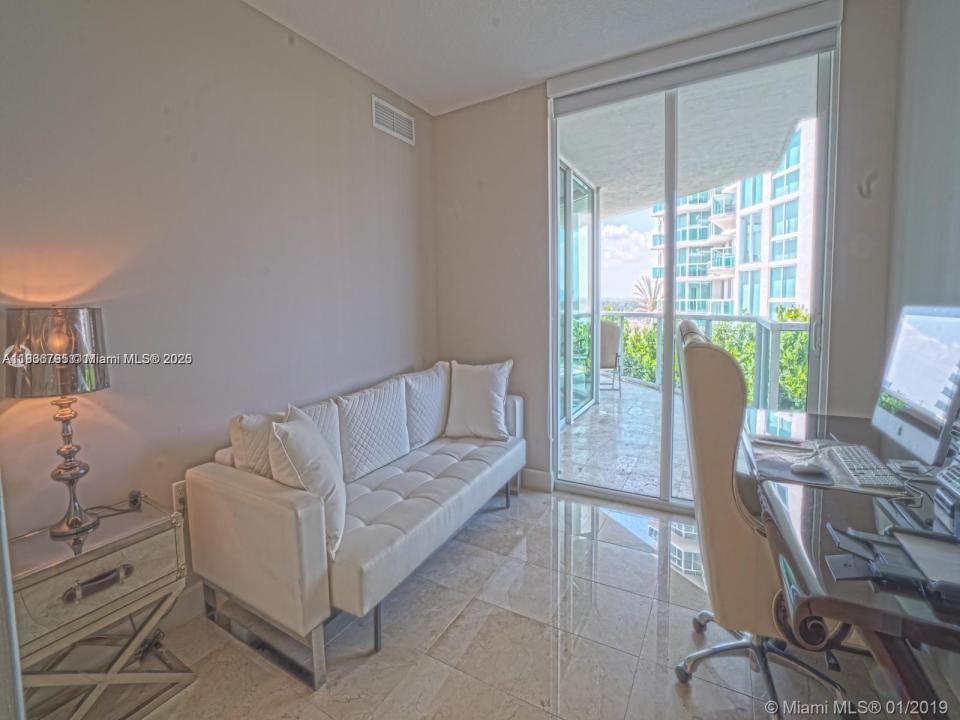 200 Sunny Isles Blvd 2-704, Sunny Isles Beach, フロリダ 33160, アメリカ合衆国